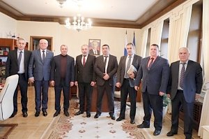 Владимир Константинов встретился с делегацией из Армении