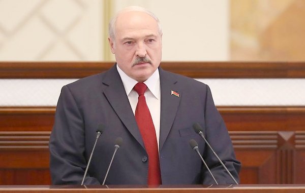 Лукашенко обвинил Москву в обмане с ценами на газ
