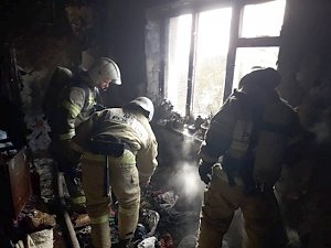 Под Феодосией из загоревшейся многоэтажки эвакуировали десять человек