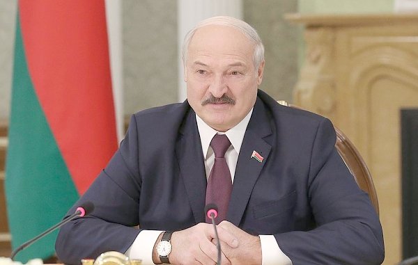 Лукашенко заявил, что Россия принуждает Белоруссию к интеграции