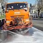 В Симферополе две поливальные машины дезинфицируют улицы