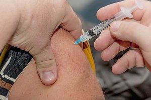 Только 15% крымчан с хроническими заболеваниями лёгких сделали прививку от гриппа