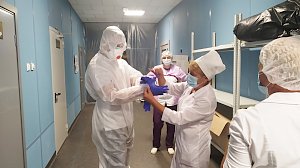 Студенты-медики приступили к работе в инфекционном стационаре в Феодосии
