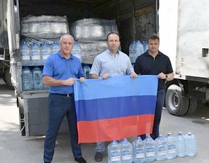 Луганск передал пострадавшей от подтопления Ялте 10 тонн питьевой вод