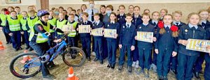 Автоинспекторы Севастополя вместе с Юными инспекторами движения открыли марафон общешкольных инструктажей по велобезопасности