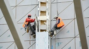 Зарплата строителей в Севастополе за год возросла на 16%