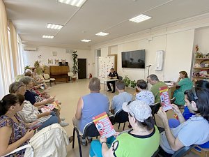 Севастопольские полицейские напомнили пожилым гражданам и лицам с ограниченными возможностями о способах противодействия уловкам дистанционных мошенников